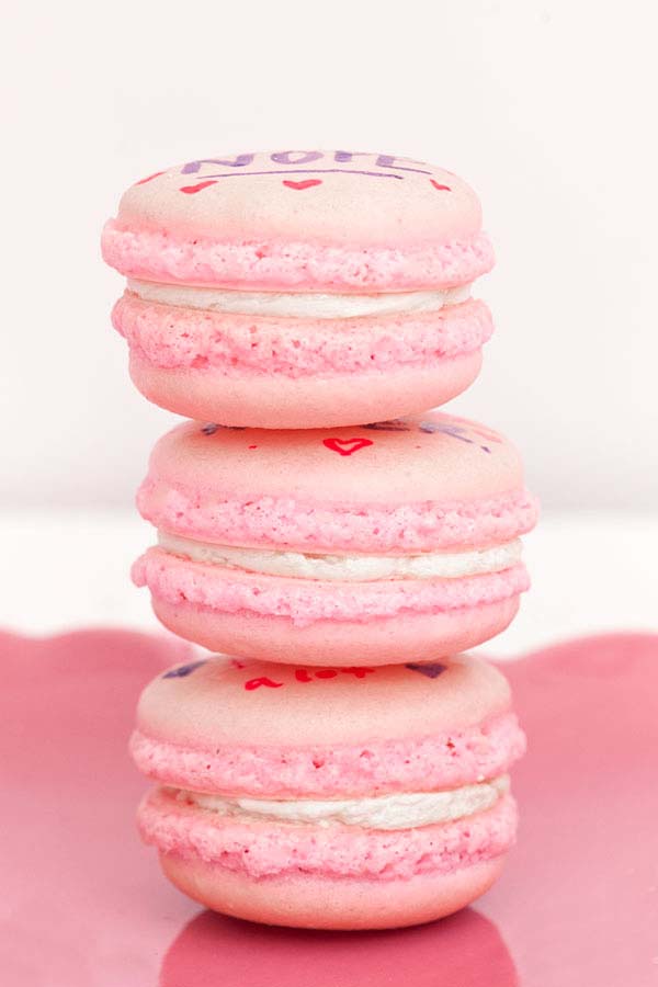 Anti - Valentine's Day Macarons - Sprinkles For Breakfast