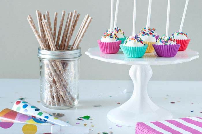 How to Make Cake Pops Recipe - Mom Spark - Mom Blogger