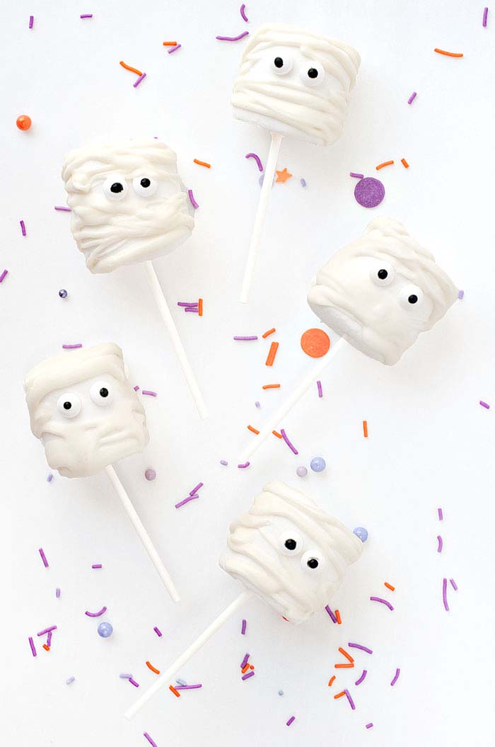 Marshmallow Mummy Pops - Sprinkles For Breakfast