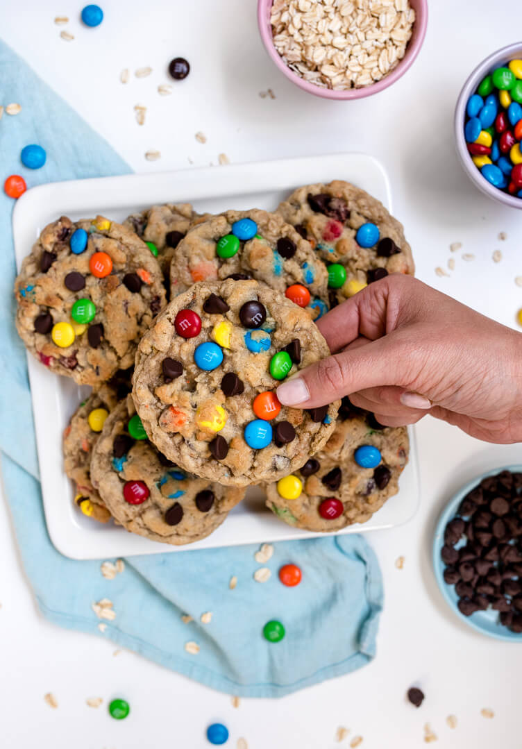 Oatmeal Chocolate Chip M&M Cookies - Sprinkles For Breakfast